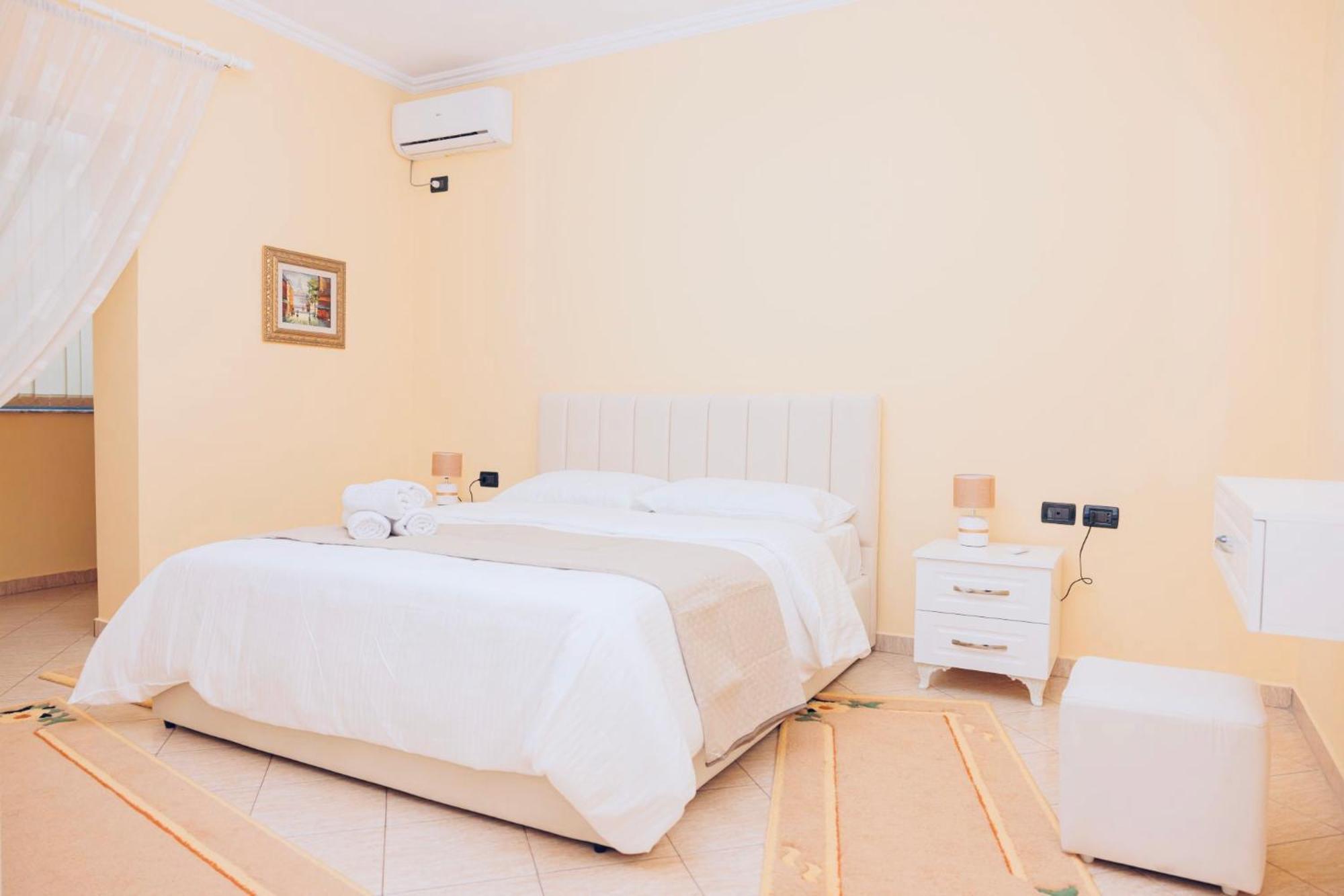 Heart Of Tirana Villa Luaran gambar
